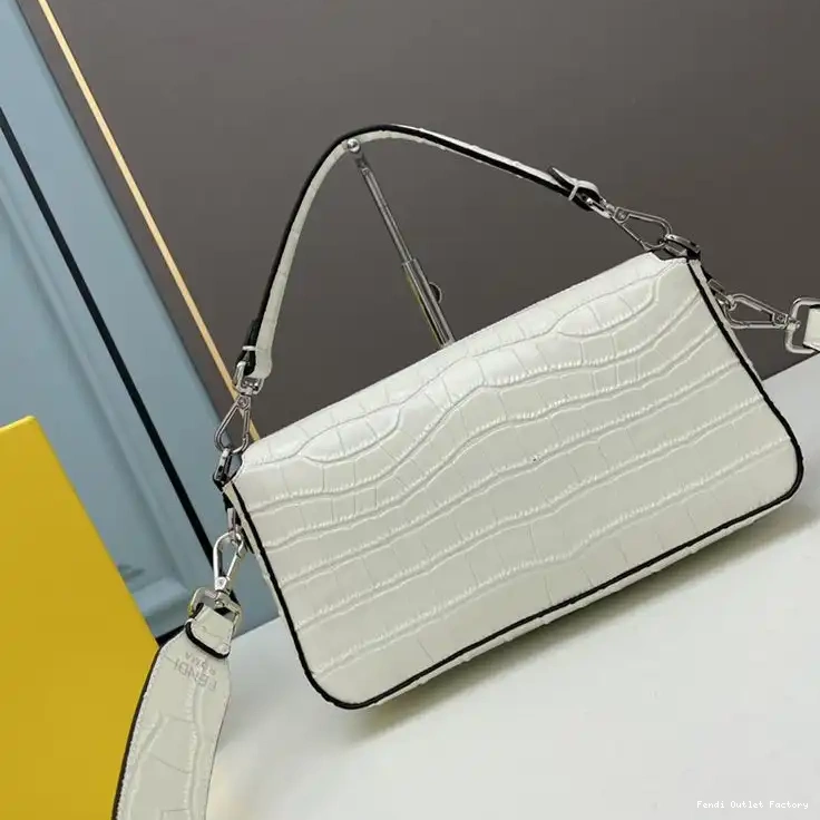 Affordable HOT Bag In Crocodile Leather White Fendi Medium Baguette 0526
